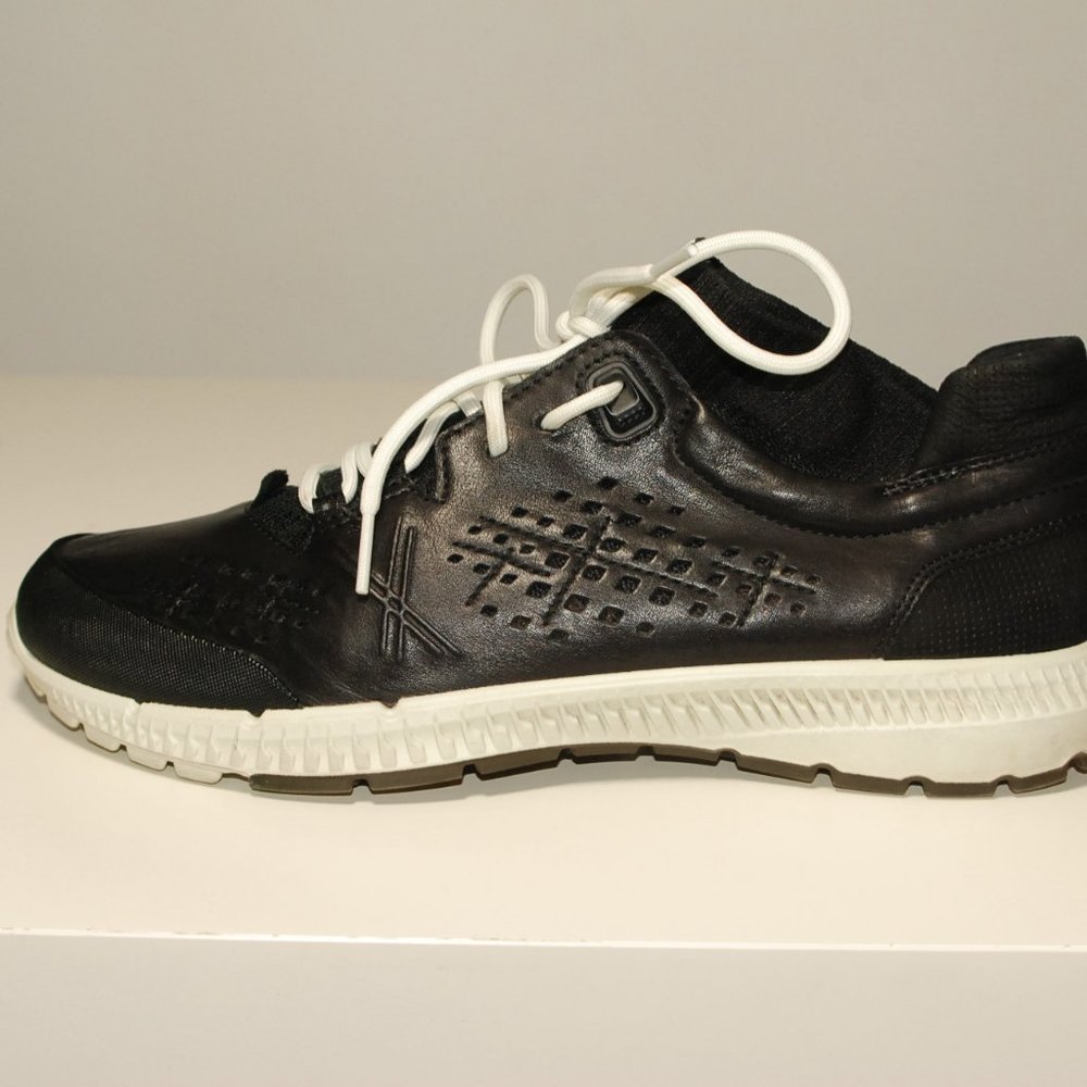 Ecco Intrinsic Tr Midcut Fashion Trail Sneaker